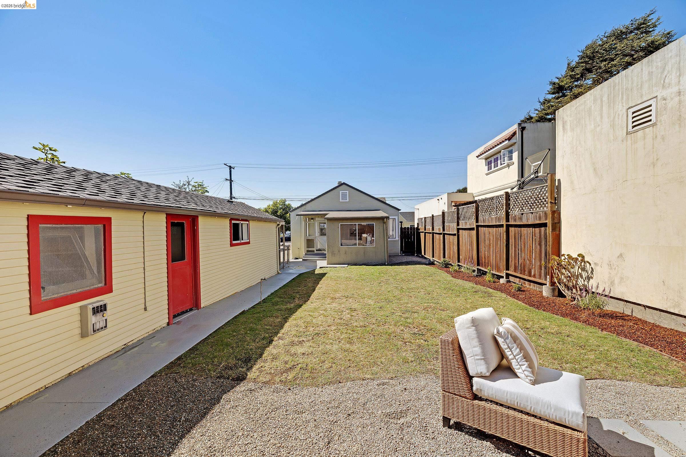935 Key Rte Boulevard Albany, CA 94706 - Photo 23 of 33 Gallery Image 23
