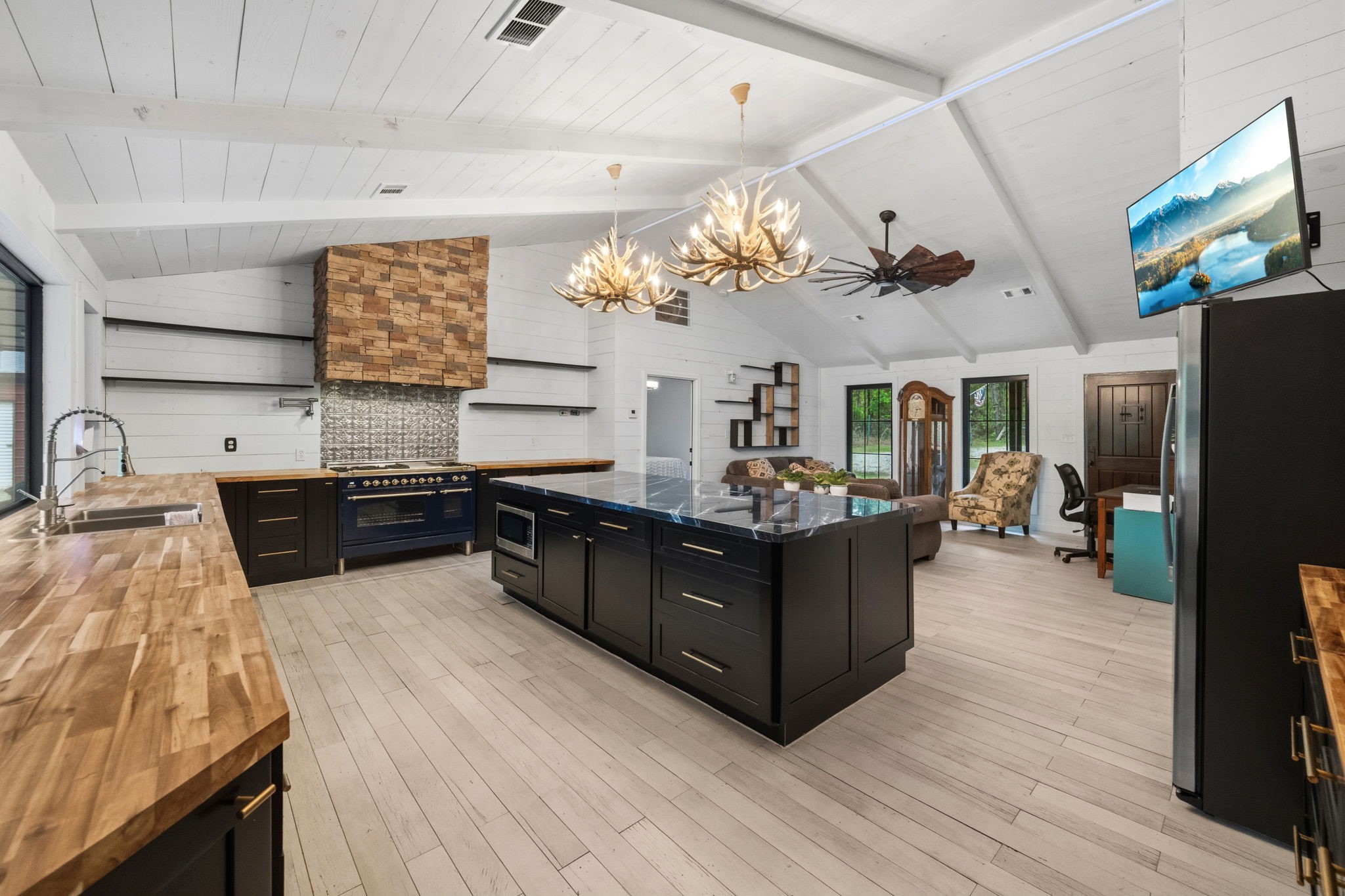 625-635 Gibson Road Livingston, TX 77351 - Photo 35 of 48