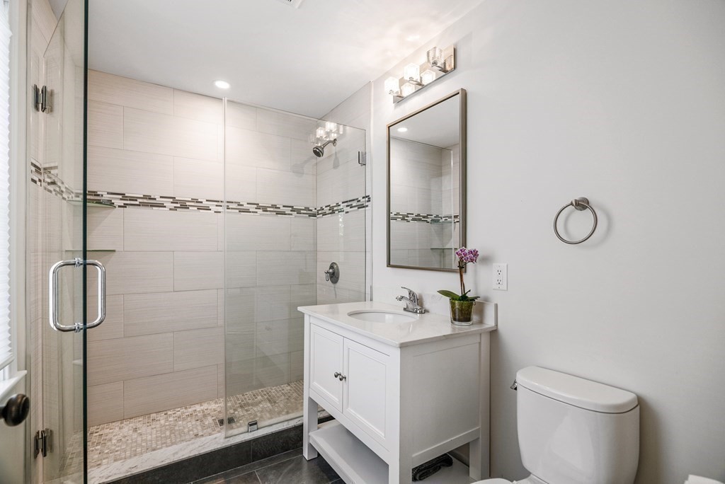 72-74 Manthorne Road, Unit 72 Boston, MA 02132 - Photo 17 of 37 Gallery Image 17