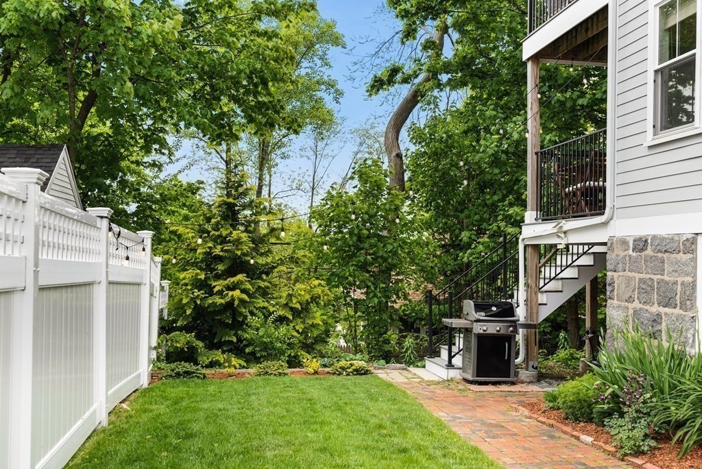 72-74 Manthorne Road, Unit 72 Boston, MA 02132 - Photo 36 of 37 Gallery Image 36