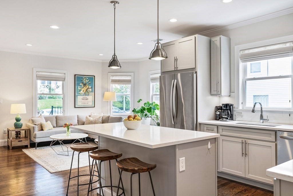 72-74 Manthorne Road, Unit 72 Boston, MA 02132 - Photo 4 of 37 Gallery Image 4