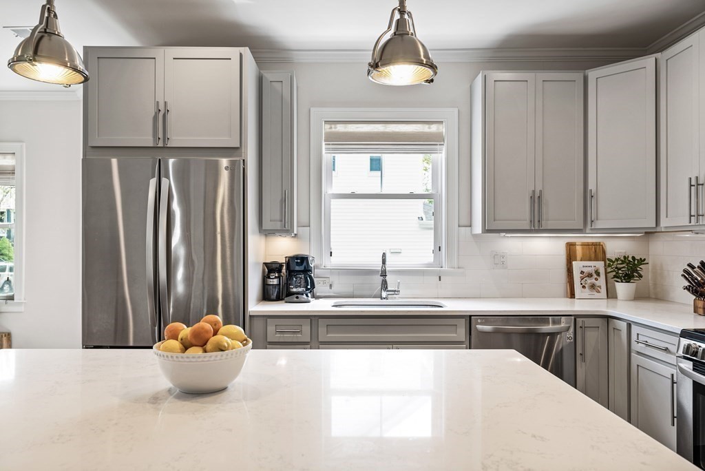 72-74 Manthorne Road, Unit 72 Boston, MA 02132 - Photo 6 of 37 Gallery Image 6