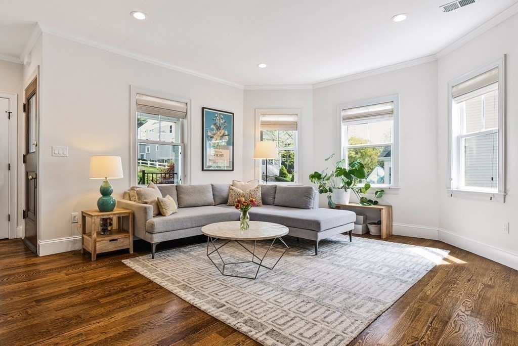 72-74 Manthorne Road, Unit 72 Boston, MA 02132 - Photo 8 of 37 Gallery Image 8