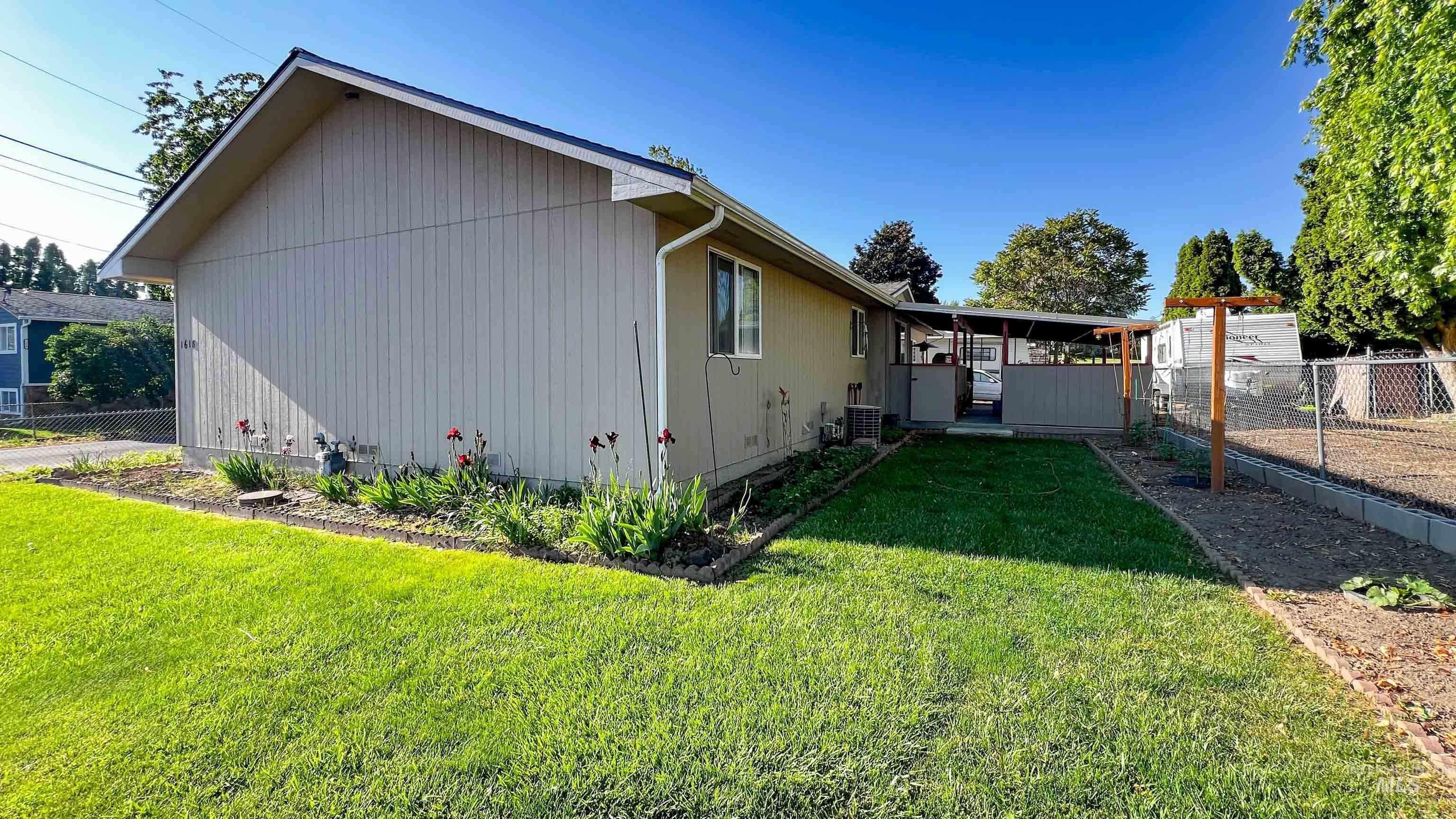 1618 Burrell Avenue Lewiston, ID 83501 - Photo 4 of 20