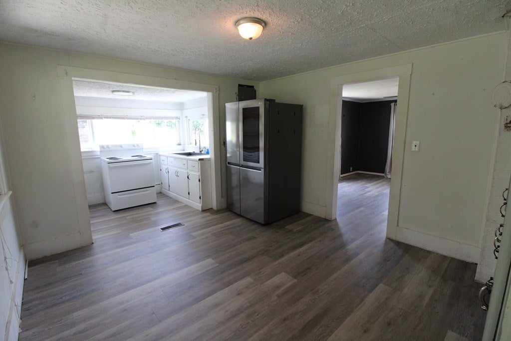 1065 Fairview Road Galax, VA 24333 - Photo 14 of 65 Gallery Image 14