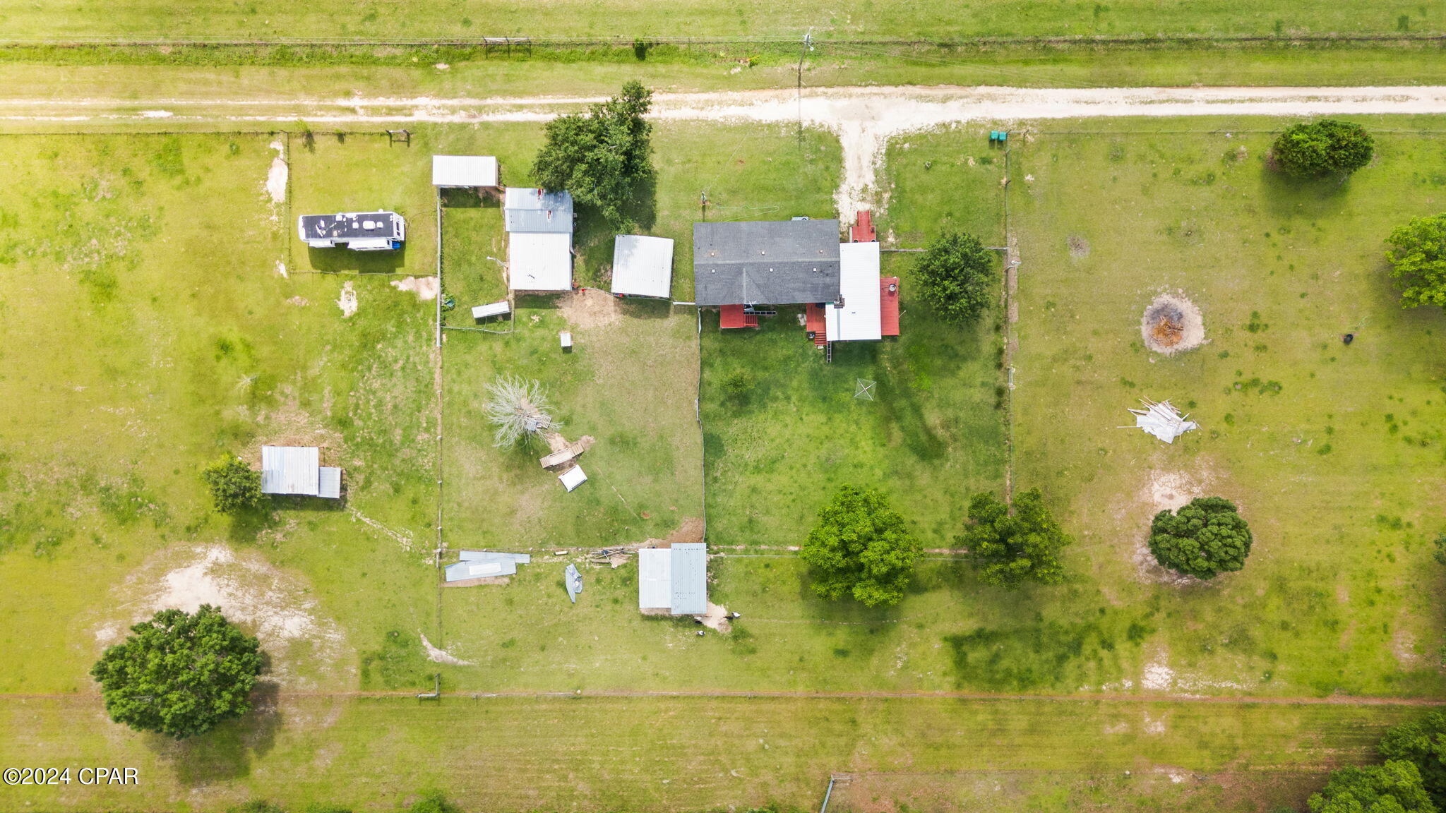 1546 Sanders Road Graceville, FL 32440 - Photo 5 of 43 Gallery Image 5