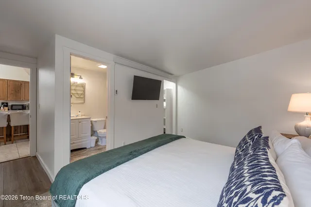 $1,350,000 | 2055 Corner Creek Lane, Unit 312, Jackson, WY 83001