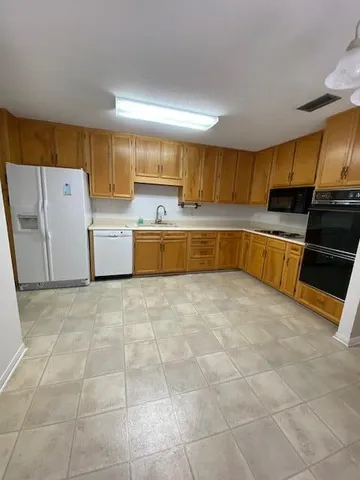 $330,000 | 850 Holbrook Circle, Fort Walton Beach, FL 32547