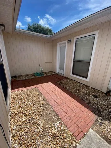 $330,000 | 850 Holbrook Circle, Fort Walton Beach, FL 32547