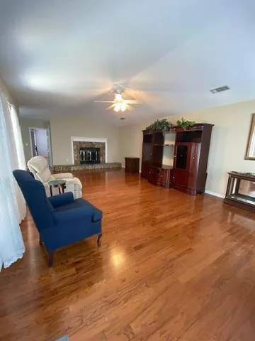 $330,000 | 850 Holbrook Circle, Fort Walton Beach, FL 32547