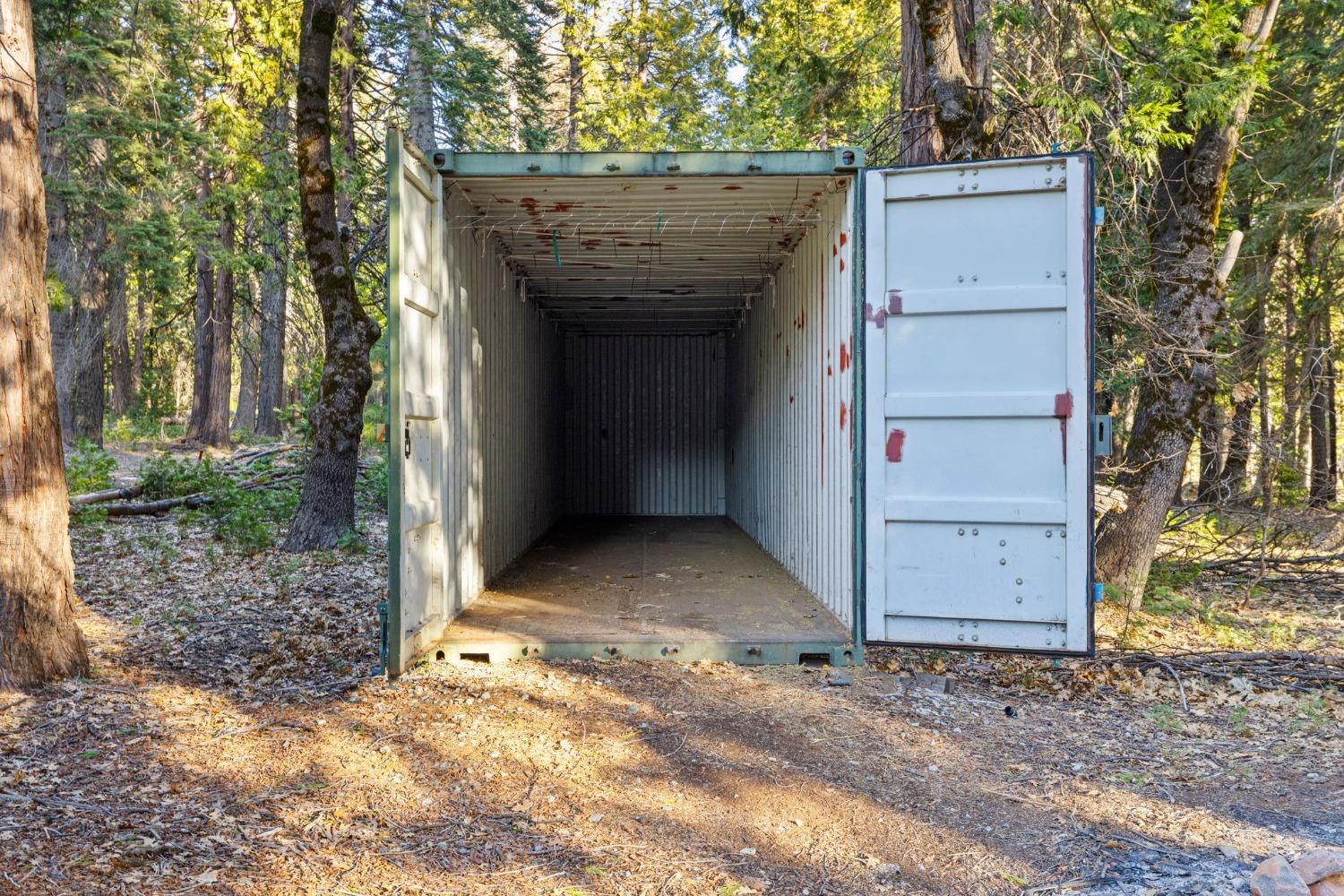 16277 Ophir Silver Road Nevada City, CA 95959 - Photo 28 of 51 a view of a garage