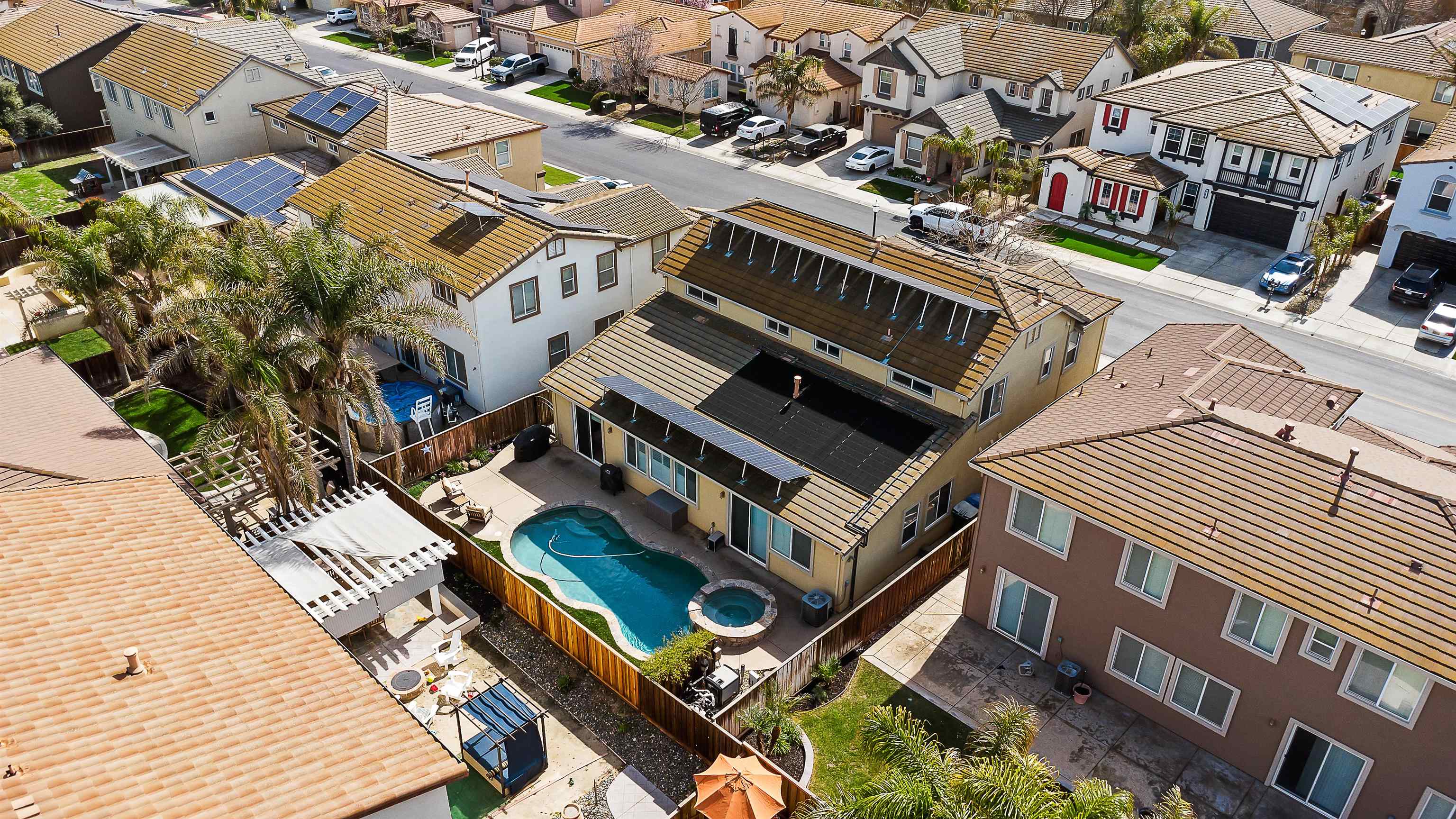 5282 Fern Ridge Circle Discovery Bay, CA 94505 - Photo 37 of 41 an aerial view of an buildings and street