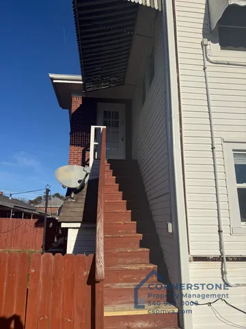 $980 | 2423 Lofton Road Southwest, Unit 3, Roanoke, VA 24015