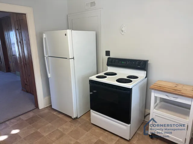 $980 | 2423 Lofton Road Southwest, Unit 3, Roanoke, VA 24015