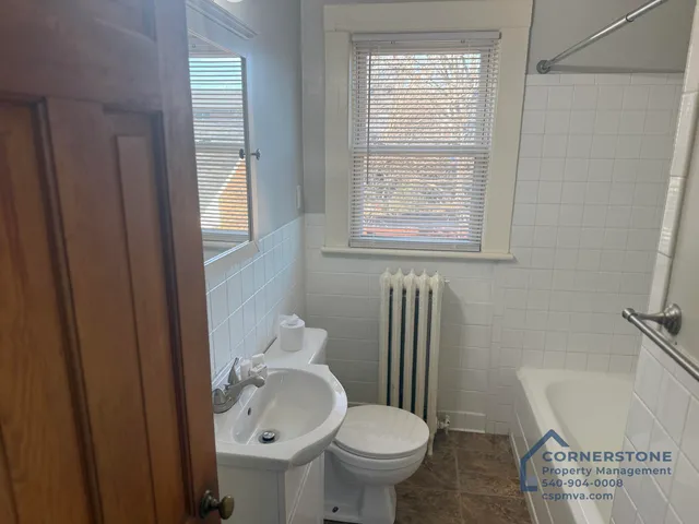 $980 | 2423 Lofton Road Southwest, Unit 3, Roanoke, VA 24015