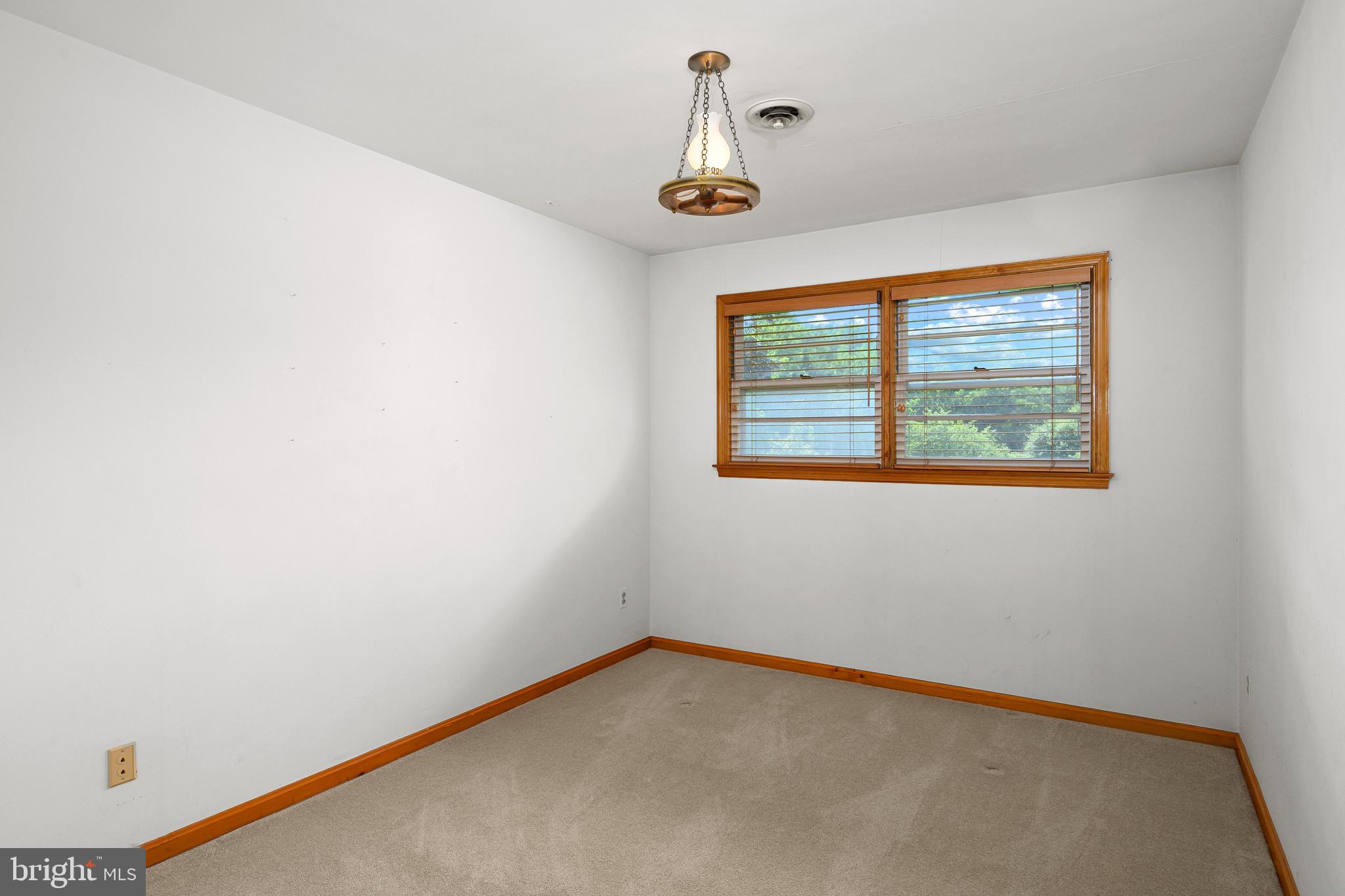 2530 McKenzie Road Ellicott City, MD 21042 - Photo 20 of 40 Bedroom 2