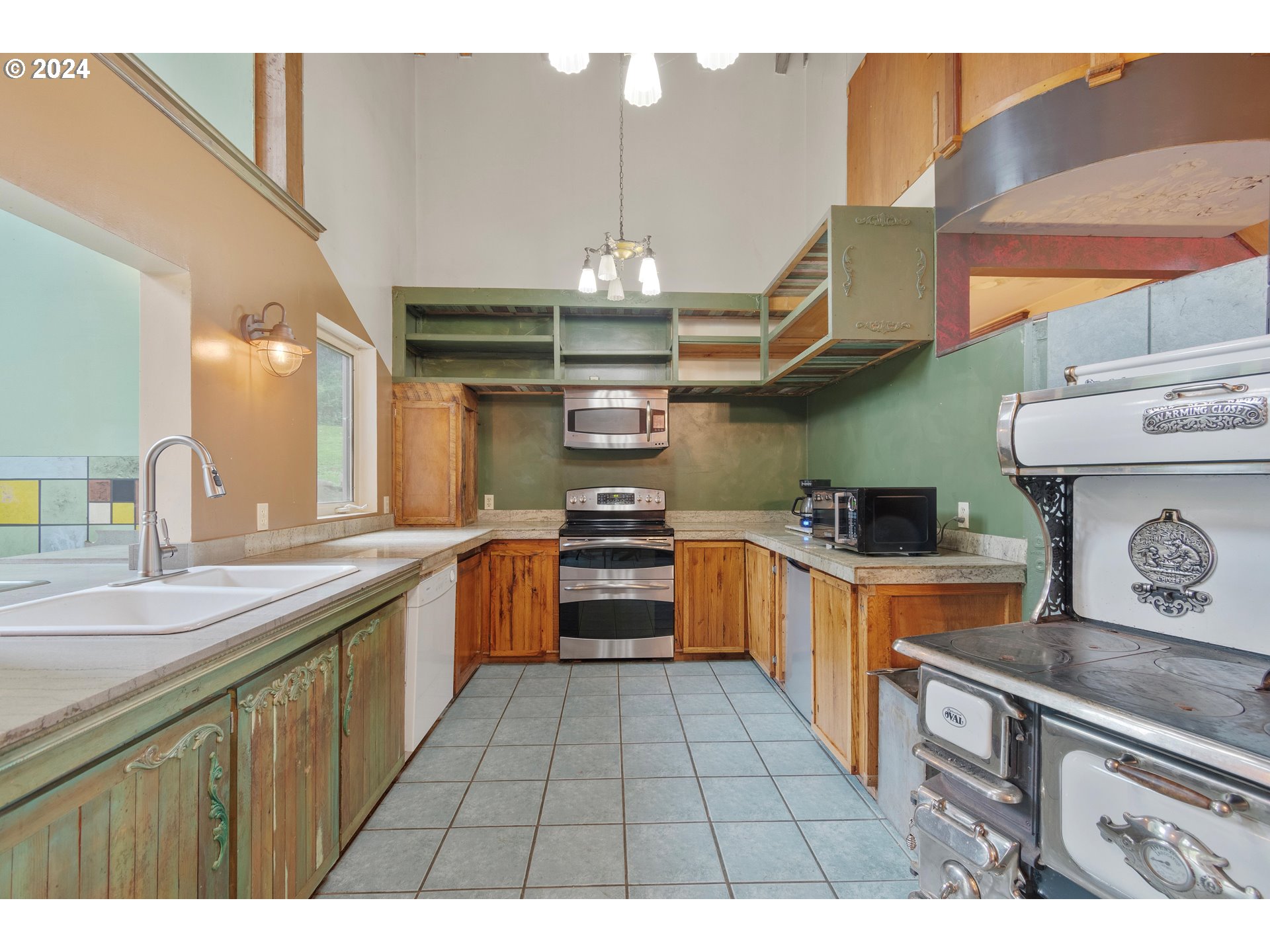 70601 Lentz Road Rainier, OR 97048 - Photo 10 of 34 Kitchen