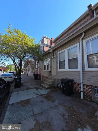 $1,300 | 302 West 23rd Street, Unit 1, Wilmington, DE 19802