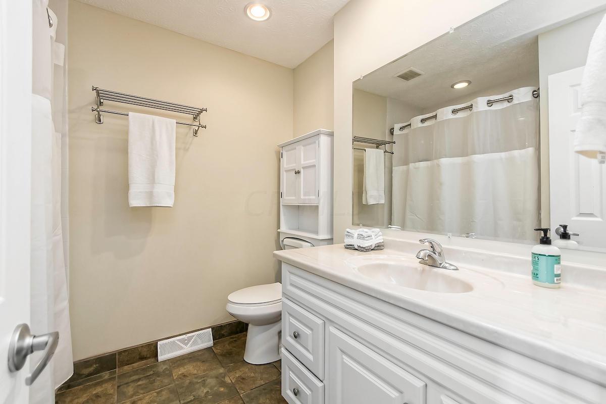 3946 Summit View Road Dublin, OH 43016 - Photo 16 of 32 Gallery Image 16
