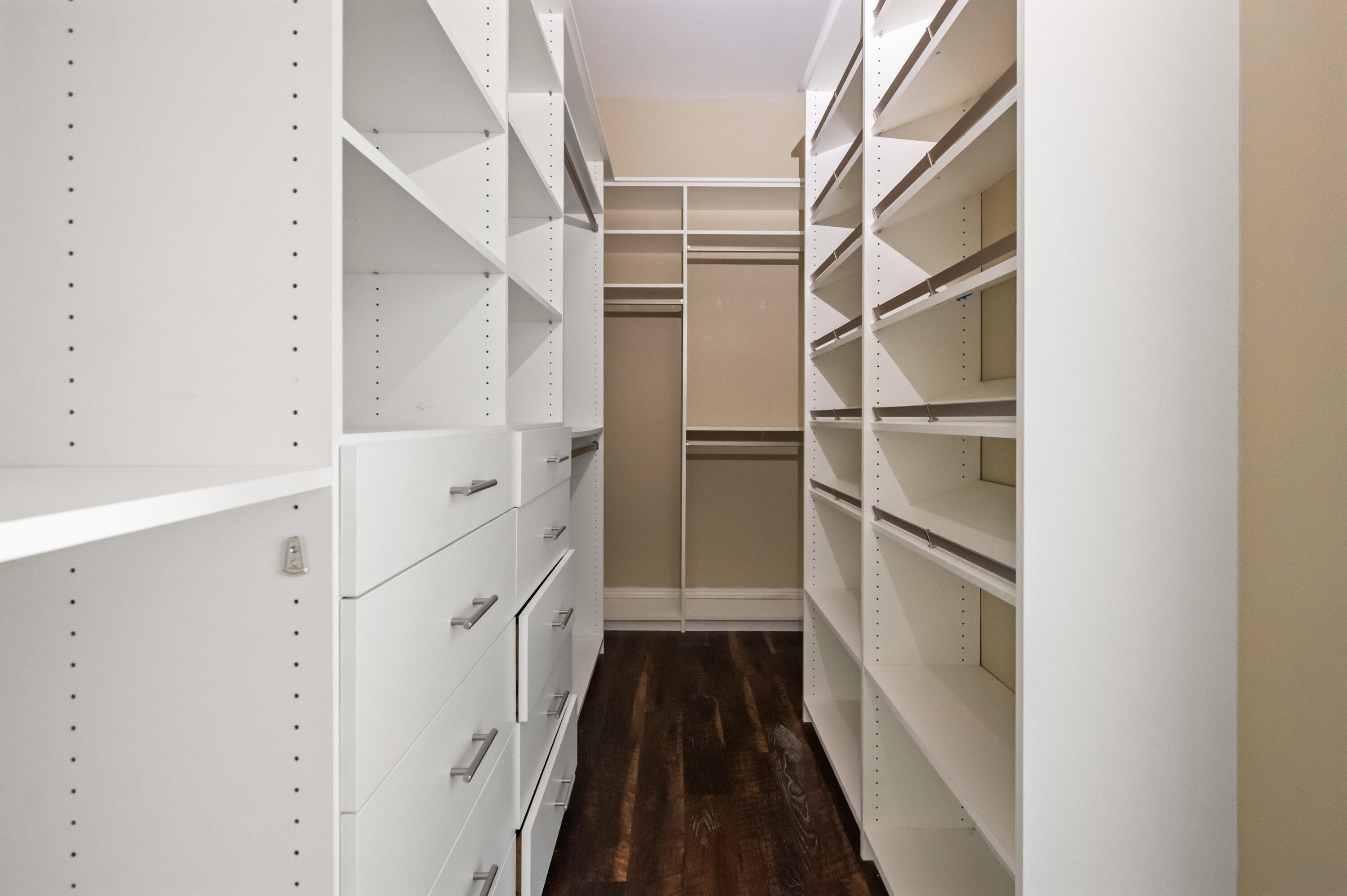 722 Kelly Street Destin, FL 32541 - Photo 23 of 54 a view of walk in closet