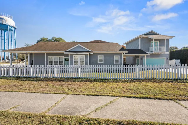 $599,000 | 722 Kelly Street, Destin, FL 32541