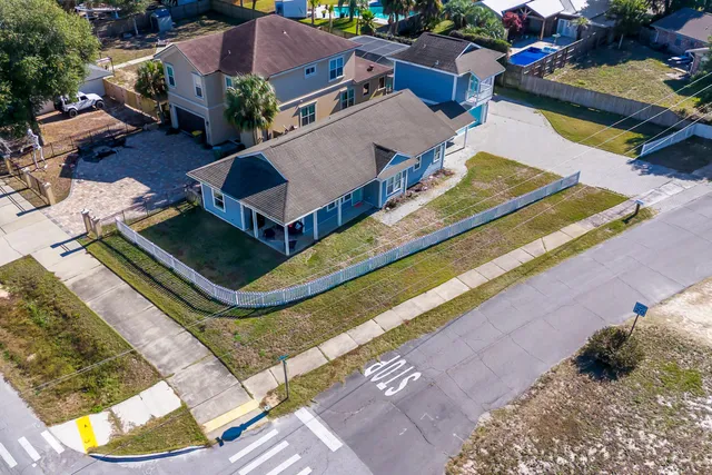 $599,000 | 722 Kelly Street, Destin, FL 32541