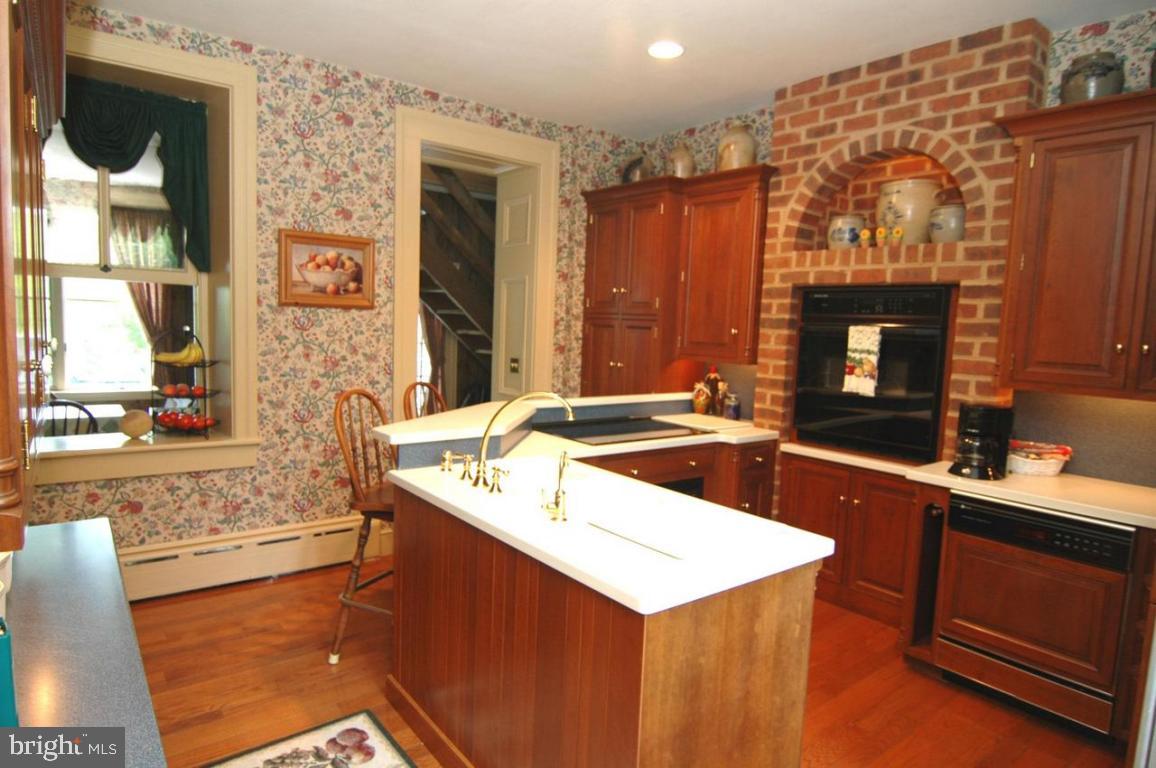 781 South Chiques Road Manheim, PA 17545 - Photo 8 of 21