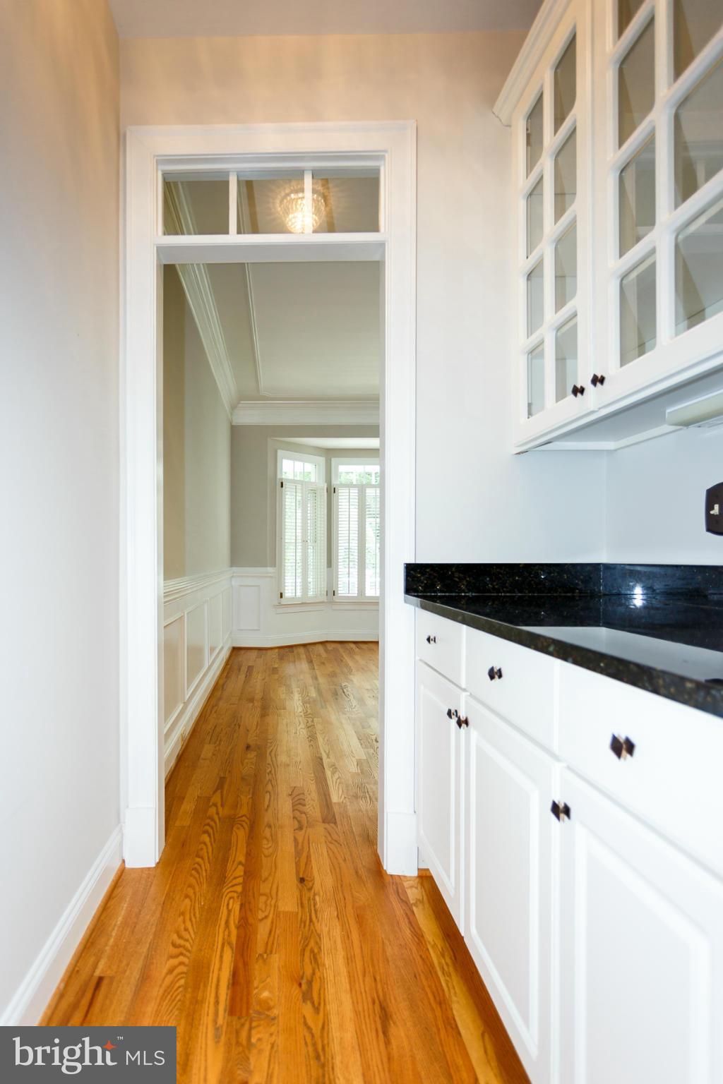 10120 Lawyers Road Vienna, VA 22181 - Photo 18 of 30 Kitchen