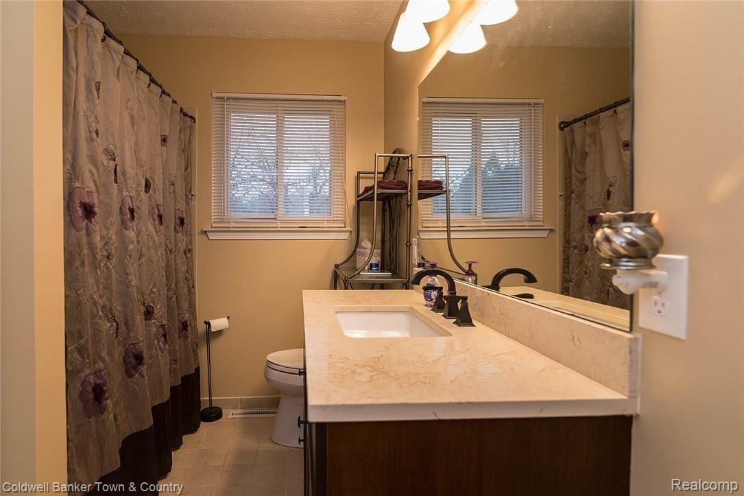 2565 Patterson Lk Road Pinckney, MI 48169 - Photo 28 of 44 27_14.jpg