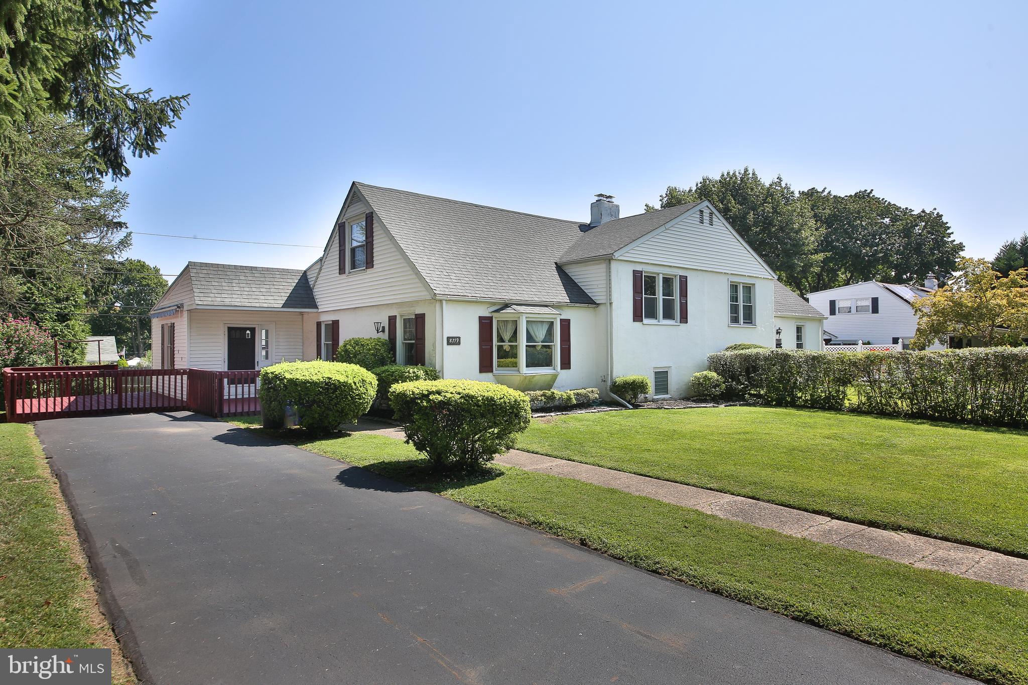8719 Old Line Road Philadelphia, PA 19128 - Photo 2 of 21 Gallery Image 2
