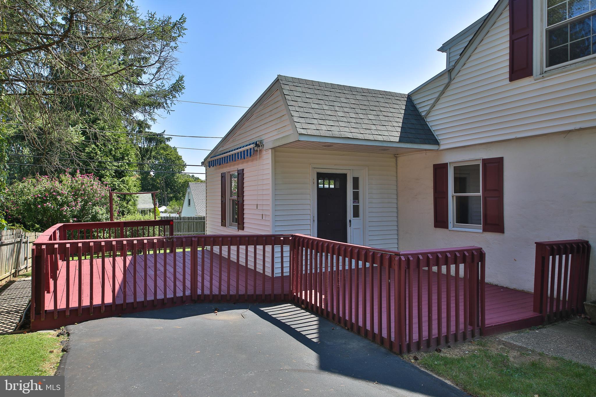 8719 Old Line Road Philadelphia, PA 19128 - Photo 3 of 21 Gallery Image 3