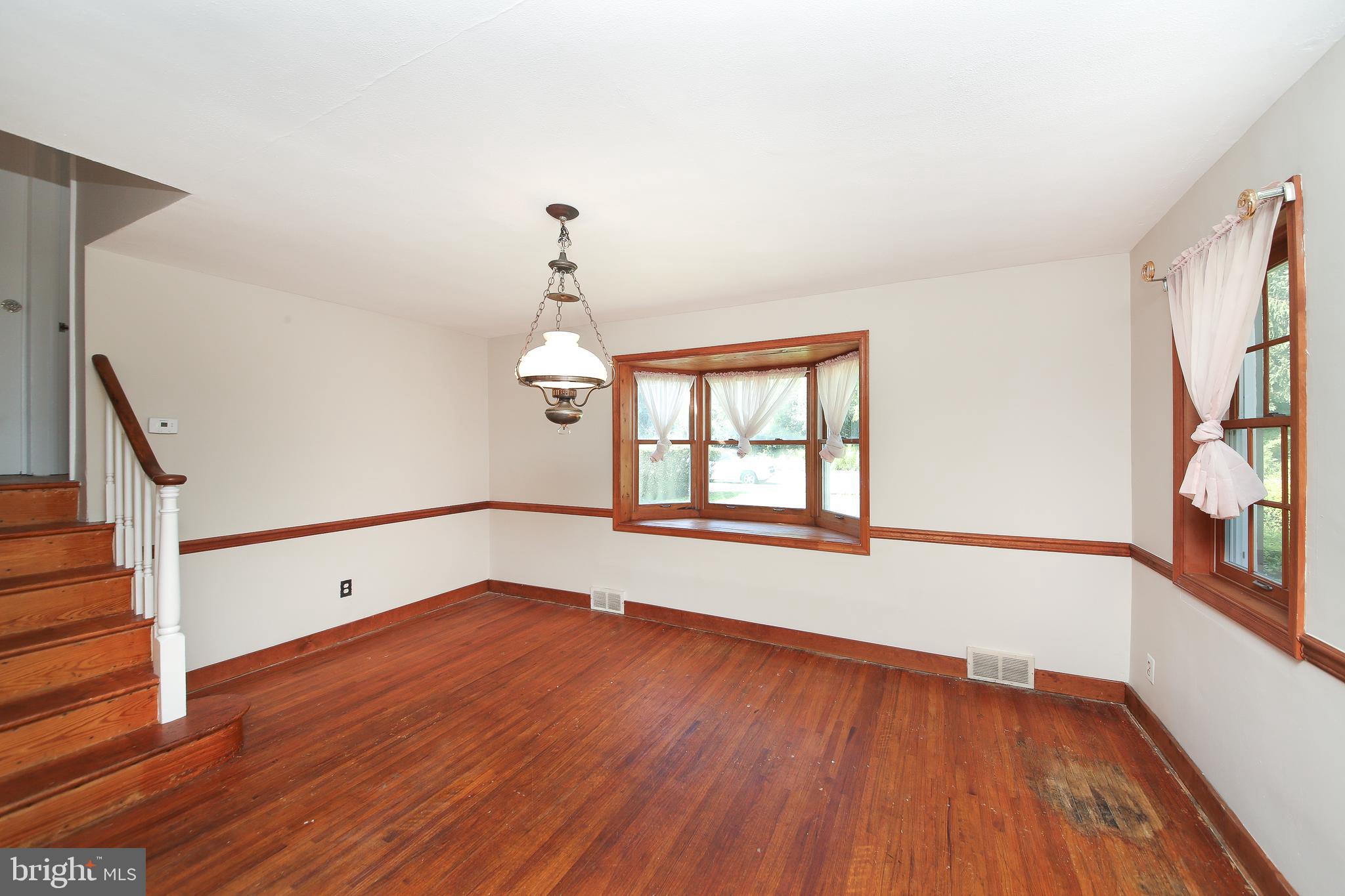 8719 Old Line Road Philadelphia, PA 19128 - Photo 8 of 21 Gallery Image 8