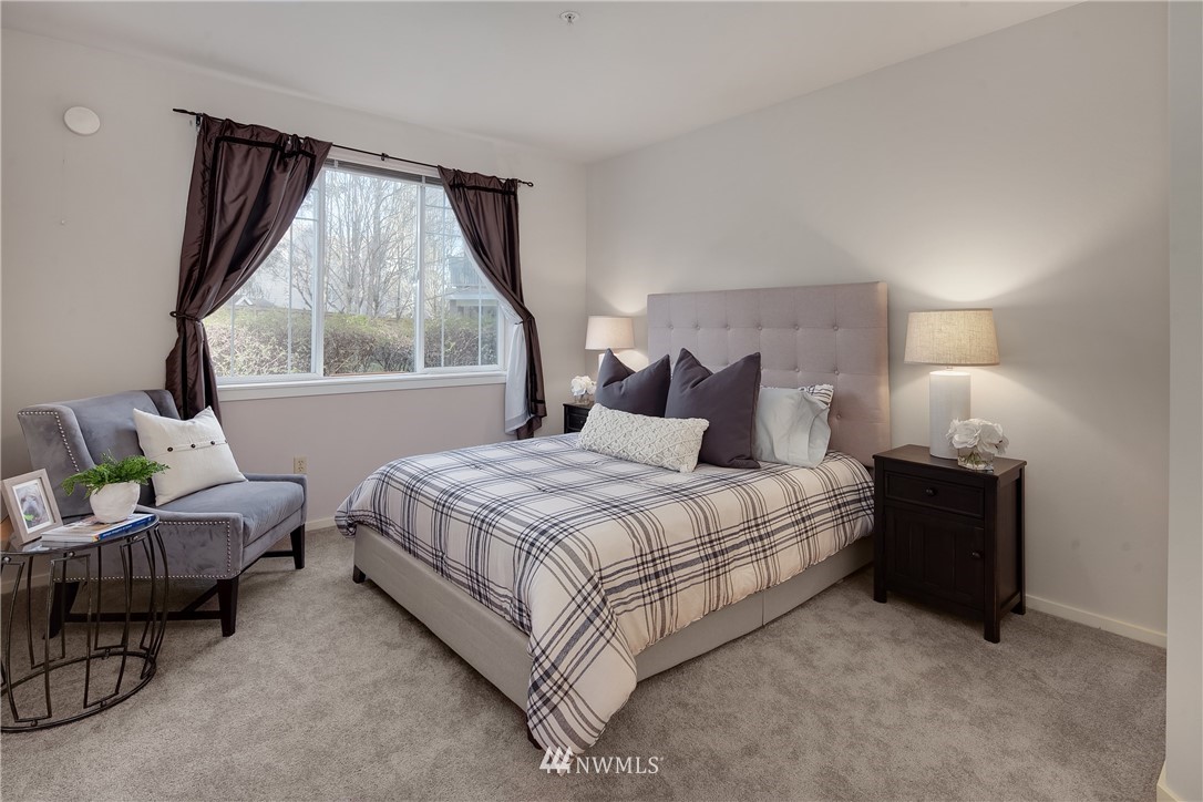 4319 Northeast 5th Court Renton, WA 98059 - Photo 18 of 22