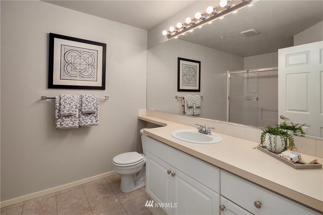 4319 Northeast 5th Court Renton, WA 98059 - Photo 20 of 22
