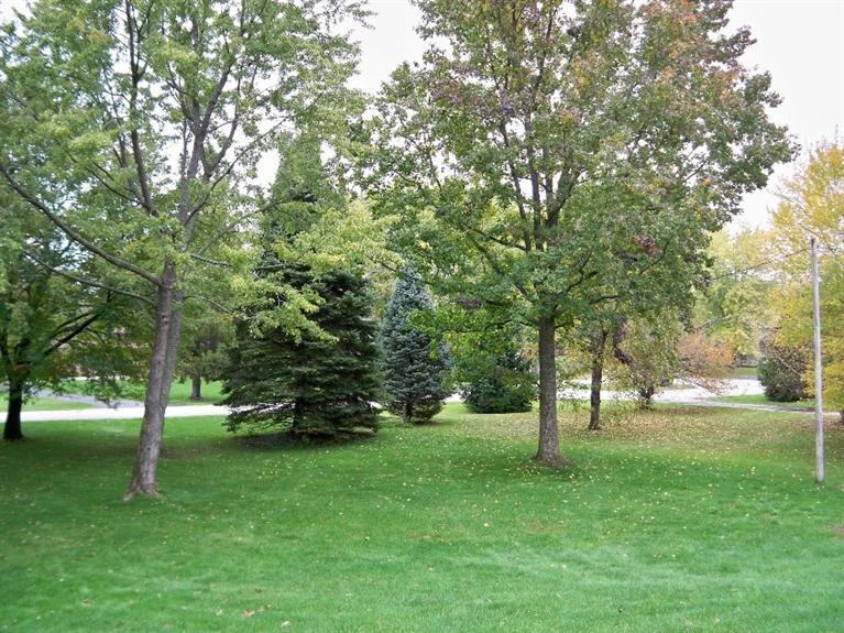 5837 Carol Court Demotte, IN 46310 - Photo 3 of 10 767x575