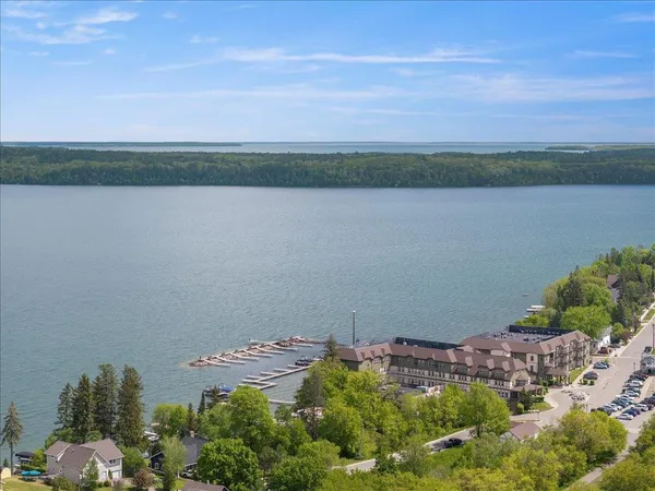 $409,900 | 502 Cleveland Boulevard West, Unit 3200, Walker, MN 56484