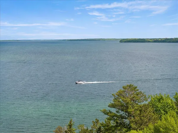 $409,900 | 502 Cleveland Boulevard West, Unit 3200, Walker, MN 56484