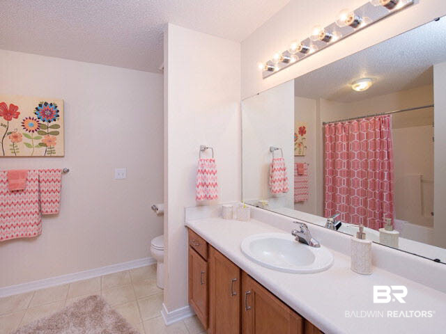 14673 Niagara Court Foley, AL 36535 - Photo 7 of 13 bathroom