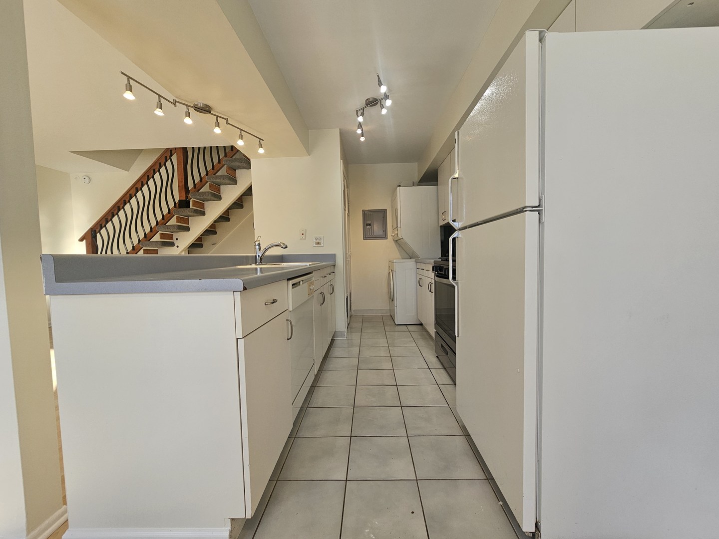 726 East Old Willow Road, Unit 104C Prospect Heights, IL 60070 - Photo 7 of 22