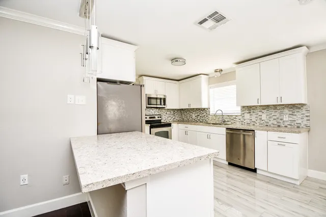 $2,800 | 4310 Woodvalley Drive, Houston, TX 77096