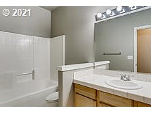 13680 Southwest Mapleview Lane Tigard, OR 97224 - Photo 22 of 28 Gallery Image 22