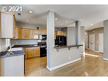 13680 Southwest Mapleview Lane Tigard, OR 97224 - Photo 9 of 28 Gallery Image 9