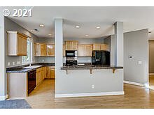 13680 Southwest Mapleview Lane Tigard, OR 97224 - Photo 10 of 28 Gallery Image 10