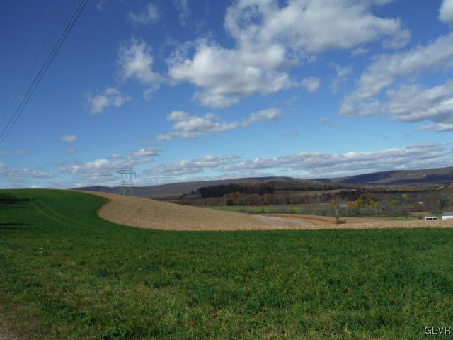 5021 Irvin Road Slatington, PA 18080 - Photo 9 of 44 Gallery Image 9