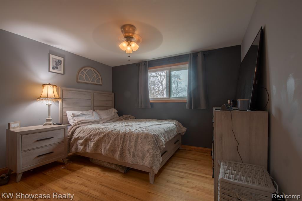 6989 Hatchery Road Waterford, MI 48327 - Photo 16 of 24 Gallery Image 16