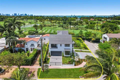 $6,995,000 | 5262 La Gorce Drive, Miami Beach, FL 33140