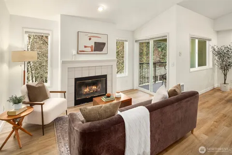 $365,000 | 6527 200th Street Southwest, Unit 303, Lynnwood, WA 98036