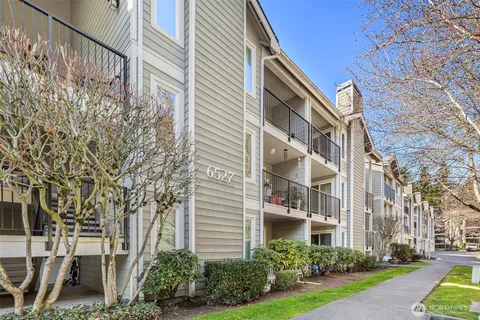$365,000 | 6527 200th Street Southwest, Unit 303, Lynnwood, WA 98036