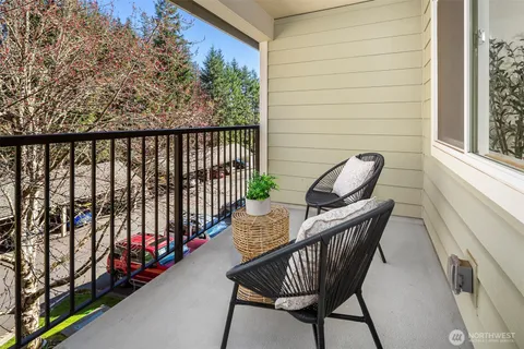 $365,000 | 6527 200th Street Southwest, Unit 303, Lynnwood, WA 98036