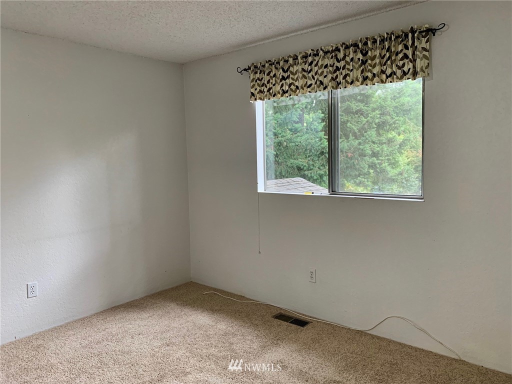 2323 167th Place Southeast Bothell, WA 98012 - Photo 14 of 18